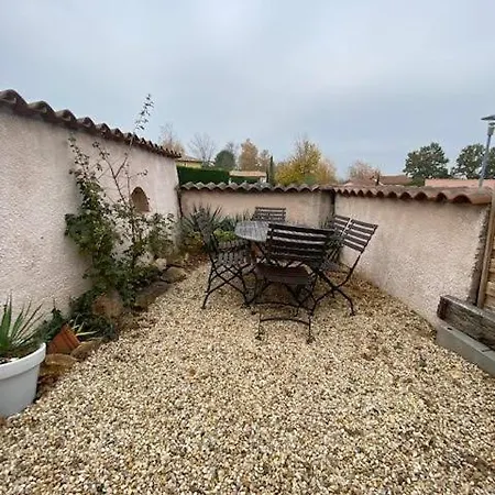 De Jardin: Beaujolais View With Ev Charging Guest house *